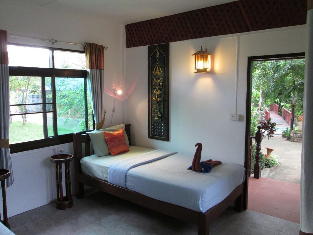 Happiness Resort Sukhothai Buitenkant foto